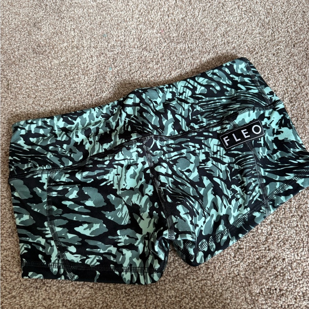 Fleo Women's Athletic Shorts - Black and Green Camouflage